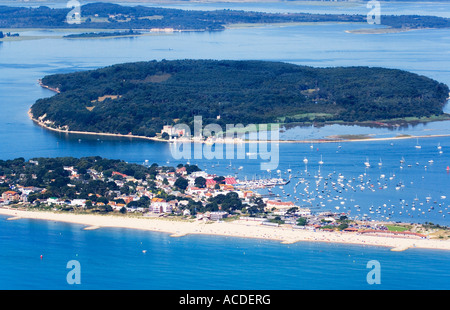 Vista aerea. Barene, Brownsea Island, il porto di Poole. Poole bay. Il Dorset. Regno Unito Foto Stock