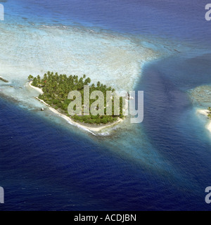 Geografia / viaggi, Polinesia francese, Rangiroa Atoll, fotografia aerea, Isole, Isola Foto Stock