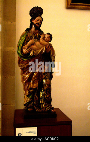 Figurina la figura di San Jose con el Nino da Pedro Roldan 1664 Foto Stock