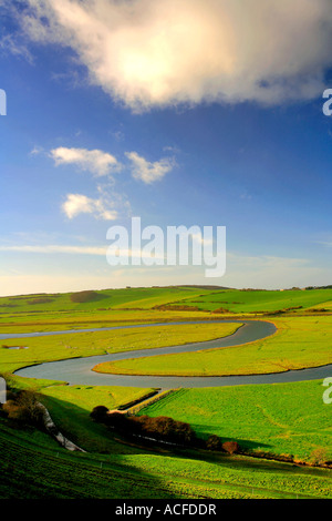 Il fiume Cuckmere Haven, South Downs Way, 7 sorelle Cliffs, Sussex, Inghilterra, Regno Unito Foto Stock