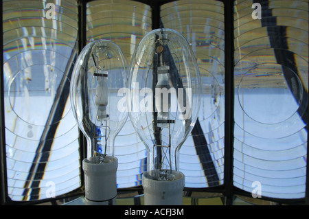 La lente e luci del nuovo faro circa 1854 di North Ronaldsay Island Isole Orcadi Scozia Scotland Foto Stock
