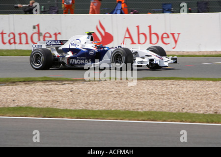 Robert Kubica alla guida della sua BMW Sauber presso il British Grand Prix 2007 Foto Stock