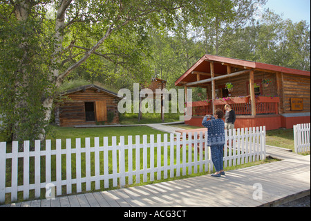Jack London cabina nella storica città di Dawson nel territorio dello Yukon del Canada Foto Stock