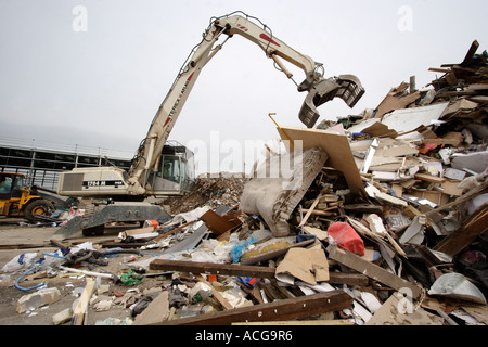 Rifiuti trattati a Beddington terreni agricoli a discarica, a sud di Londra. Foto Stock