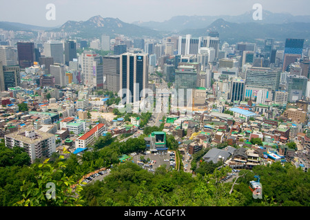 Downtown di Seul Skyline Cityscape di Namsan Seoul COREA DEL SUD Foto Stock