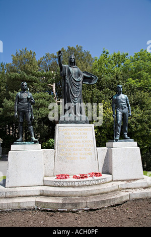 Il memoriale di guerra a Llandaff vicino a Cardiff Galles Wales UK Foto Stock