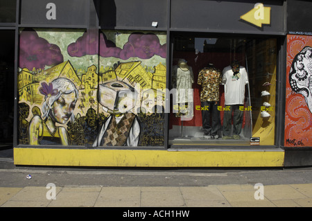 Murale cyberdog store shopping gioventù afflecks palace oldham street manchester northern quarter giorno Viaggi turismo città urban cen Foto Stock