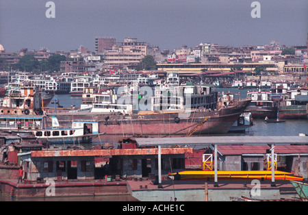 Bangladesh cantiere navale nel porto di Dhaka Foto Stock