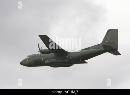 Transall aereo della tedesca Air force (Luftwaffe) durante ILA 2006 a Berlino Foto Stock