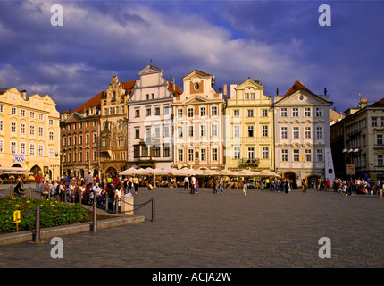 Facciata barocca Piazza della Città Vecchia di Praga Repubblica Ceca Foto Stock