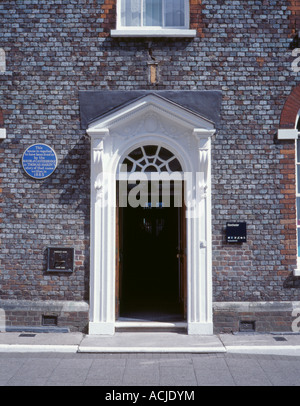 Porta del XVIII secolo la casa ripetutamente vissuto in da hardy il sindaco di casterbridge, South Street, Dorchester Dorset, Regno Unito Inghilterra Foto Stock
