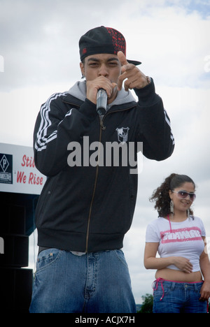 Gruppo Rap Undaworld effettuando al 2007 carnevale Bradford Foto Stock