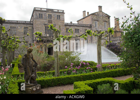 Motivi e maestosa casa Wilton House Salisbury Wiltshire dai produttori di tappeti England Regno Unito Foto Stock
