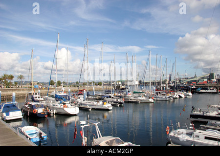 Yachts in un marina Foto Stock