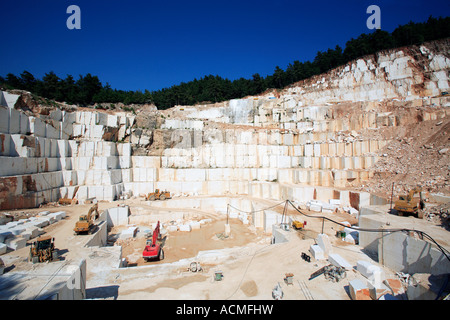La Grecia del nord est delle isole egee THASSOS una cava di marmo nelle colline dietro LIMEANAS Foto Stock