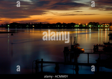 Alba sul fiume Maroochy Foto Stock