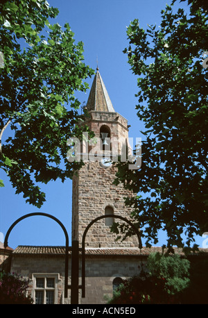 Il XVI secolo campanile della cattedrale a Fréjus Foto Stock