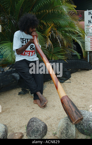 Leslie Hobbler Mayi lettore Wunba Didgeridoo Kuranda Queensland Australia dsc 0099 Foto Stock