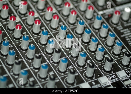 Studio elettronico Music Mixer Close Up Foto Stock