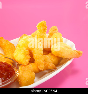 I gamberi fritti con dip, close-up Foto Stock