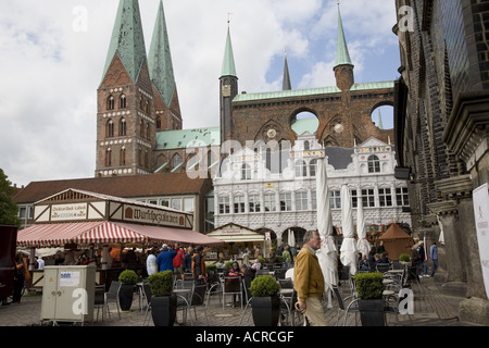 Markt Rathaus (Municipio) e Marienkirche (chiesa Marien) Lübeck Germania Foto Stock