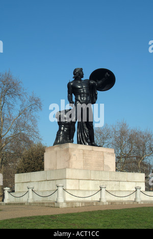 Statua di Achille sul Monumento di Wellington da Richard Westmacott commemorando il Duca di Wellington Hyde Park Corner Londra Inghilterra REGNO UNITO Foto Stock