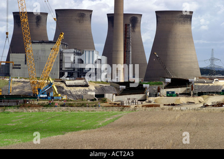 Ponte in costruzione M62 A1 intersezione Ferrybridge Power Station in prossimità Foto Stock