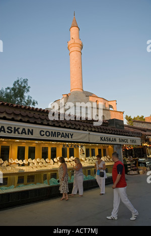 Il quartiere dello shopping a Kusadasi Città Vecchia , Egeo, Turchia Foto Stock
