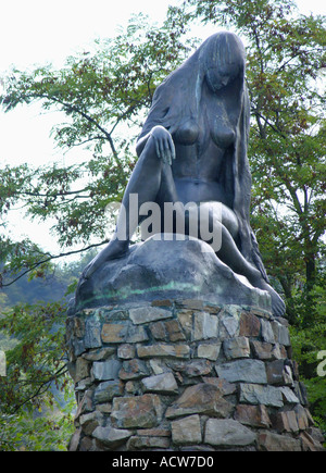 Presso la famosa statua Loreley vicino a St sankt goarshausen LORELEY Foto Stock