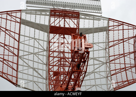 Il Radar all aeroporto di Gatwick, Inghilterra, Gran Bretagna, UK. Foto Stock