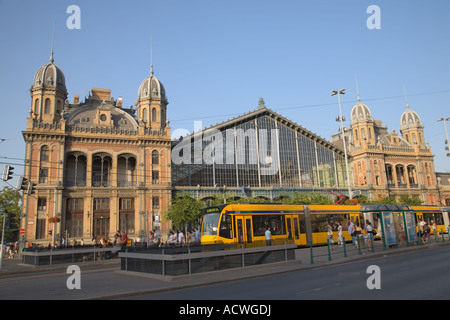 Nyugati Palyaudvar Budapest la stazione ferroviaria occidentale Foto Stock