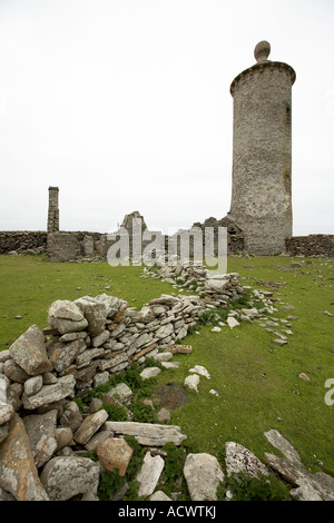 Il vecchio faro costruito una prima volta nel 1789 North Ronaldsay Isole Orcadi Scozia UK Foto Stock