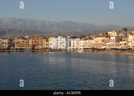 Creta Veduta di Hania e porto esterno dal faro veneziano Foto Stock