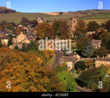 Villaggio Rainow in autunno vicino a Macclesfield Parco Nazionale di Peak District Cheshire England Regno Unito Foto Stock