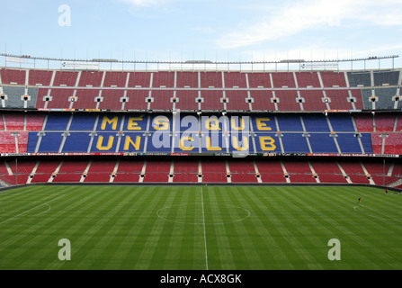 Nou Camp Stadium di Barcellona con una capacità di 90.000 home a FC Barcellona. Costruito nel 1957 progettato dagli architetti; Francesc Mitjan Foto Stock