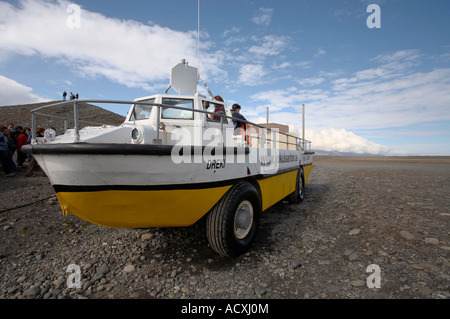 LARC-V veicolo anfibio utilizzato per escursioni turistiche in Jokulsarlon laguna glaciale nel Skaftafell National Park, Islanda Foto Stock