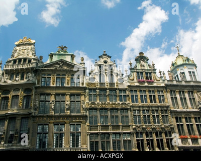 Bruxelles Belgio Grand Place Piazza del Mercato la costruzione di facciate Grand Place Bruxelles: La Louve, Le Sac, La Brouette, Foto Stock