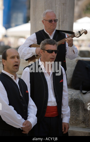 Il croato musicisti cantando in Diolectian s Palace in Split Croazia Foto Stock