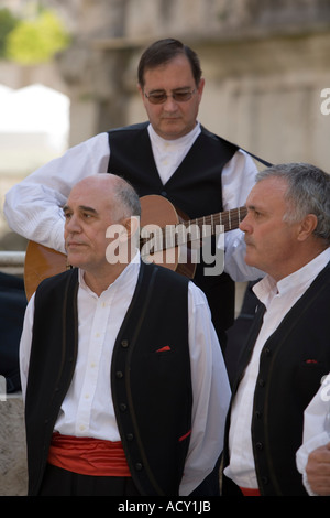 Il croato musicisti cantando in Diolectian s Palace in Split Croazia Foto Stock