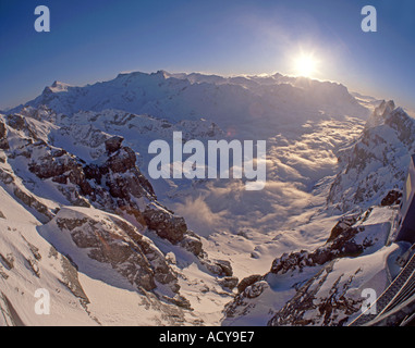 La Svizzera alpi svizzere Titlis canyon cielo blu Foto Stock