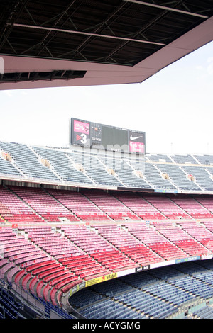 Nou Camp Stadium di Barcellona con una capacità di 90.000 home a FC Barcellona. Costruito nel 1957 progettato dagli architetti; Francesc Mitjan Foto Stock