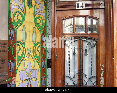 Colorata in stile art deco della porta anteriore l'Aia Paesi Bassi Foto Stock