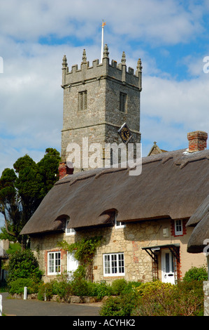 Chiesa di tutti i santi, villaggio Godshill, Isle of Wight, England, Regno Unito, GB. Foto Stock