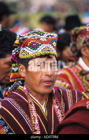 Il quechua uomo dalla regione di Potosí in abito tradizionale, Bolivia Foto Stock