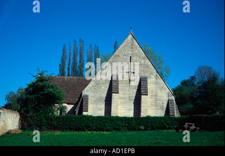 La vecchia sala Tithe Barn, Barton Country Park, Bradford on Avon, Wiltshire, Regno Unito Foto Stock