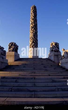 Il monolite a Frogner Vigelands park in Oslo Norvegia Foto Stock