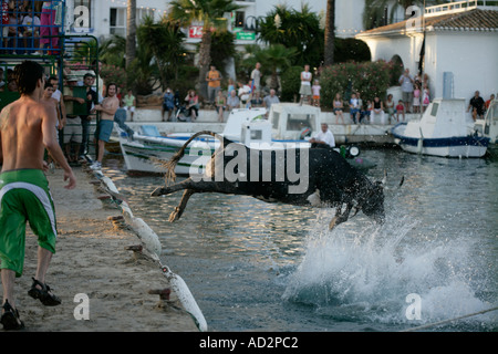 La seconda in una serie Fiesta in Moraira Costa Blanca Spagna Foto Stock