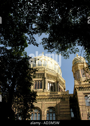 Cupola dorata la Nuova Sinagoga Foto Stock