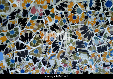 Mosaico di piastrelle Gaudì Barcellona Parco Guell Foto Stock