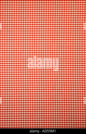 Red and white chequered table cloth from above Foto Stock